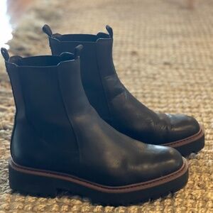 Sam Edelman Chelsea Weatherproof Boot 9.5